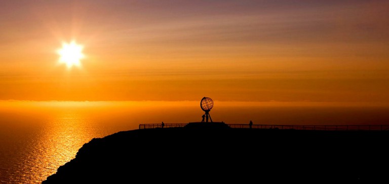Feature midnight sun 1