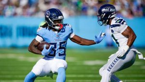 Commanders quietly lock up two key players while rivals scramble for talent