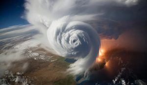 Midwest Blizzard Nightmare: 6 States Hit as Airports Close and Highways Turn Into Parking Lots