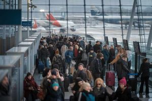 Newark Airport Chaos: Why 300+ Flights Were Suddenly Canceled, Leaving Thousands Stranded